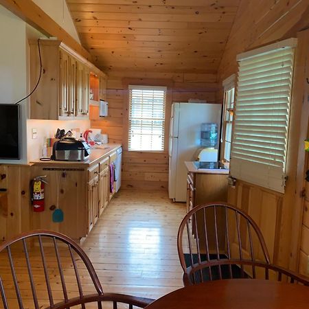 Beach Cottage Inn ลินคอล์นวิลล์ ภายนอก รูปภาพ