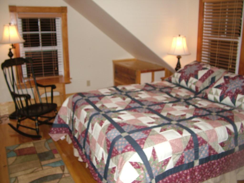 Beach Cottage Inn ลินคอล์นวิลล์ ภายนอก รูปภาพ